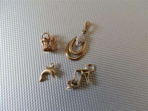 9 ct Gold Pendant and Charm Lot (2)