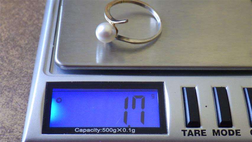 9 ct Gold and Sterling Silver Natural Pearl Ring