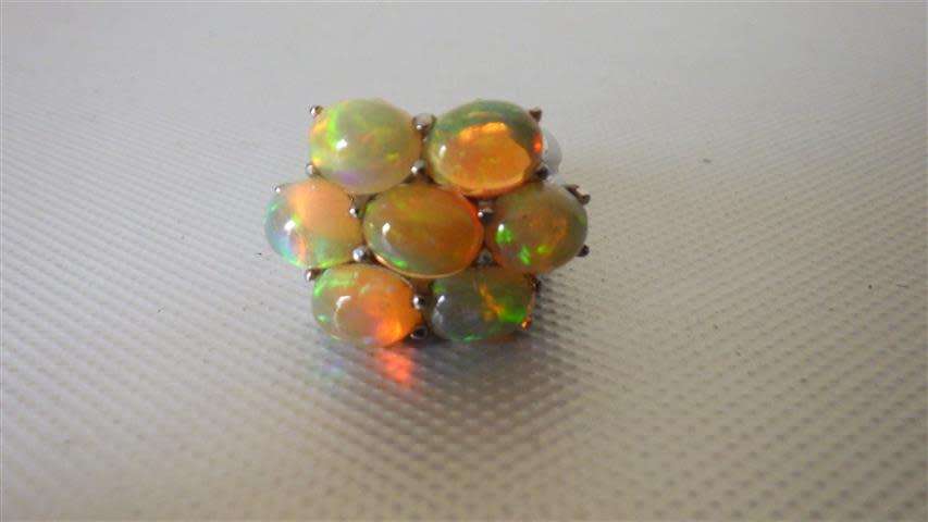 Exquisite Sterling Silver Opal Cluster Ring - weight 20.6 g