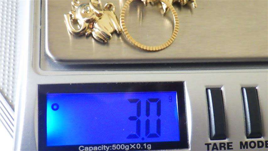 Fabulous 9 ct Gold Diamond Charms and Pendant Lot