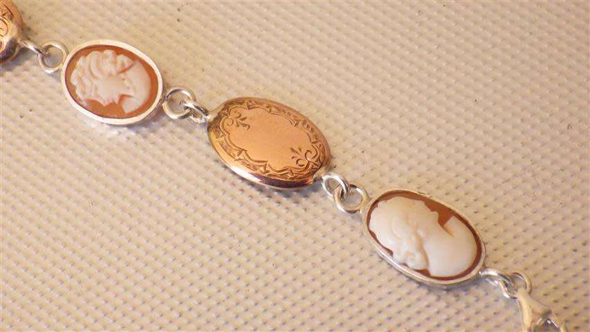 Magnificent Vintage 9 ct Gold and Sterling Silver Cameo Bracelet - weight 9.5 g