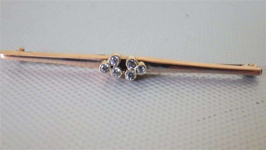 Beautiful Antique 9 ct Gold Pin
