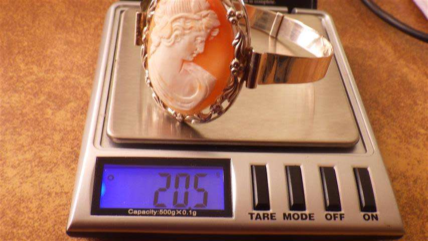 Magnificent Vintage Sterling Silver Cameo Bangle - weight 20.5 g