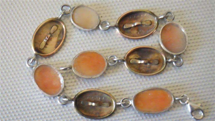 Magnificent Vintage 9 ct Gold and Sterling Silver Cameo Bracelet - weight 9.5 g