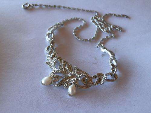 Sterling silver marcasite and pearl necklace - shipping R35 insured