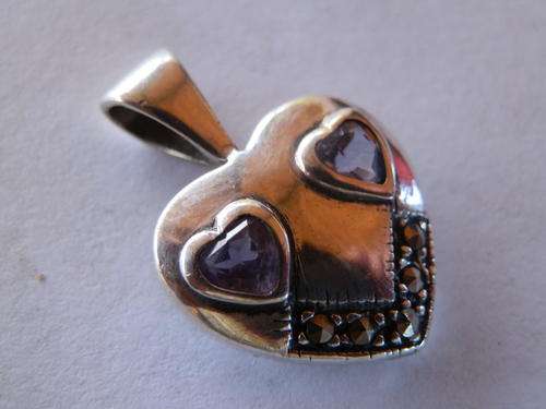 Vintage sterling silver amethyst and marcasite pendant - shipping R40 insured