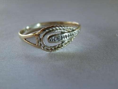 Vintage 9ct gold ring - shipping R40 insured