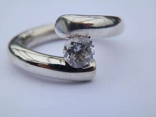 FOR AIMA ONLY!!  Heavy - 11.9 gram - solid sterling silver ring - thirty (30) days to pay