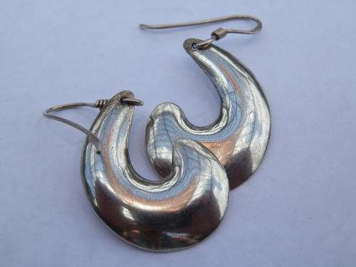 Solid sterling silver - 4.4 gram - earring