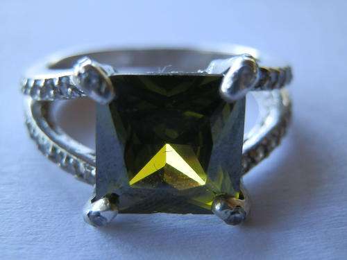 Sterling silver olive quartz ring - thirty (30) days to pay