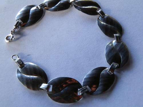 Old vintage sterling (8.1 g) silver bracelet - thirty (30) days to pay