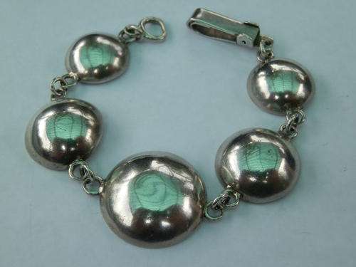 Clearance sale!!  Heavy (22.7g) vintage sterling silver bracelet - thirty (30) days to pay