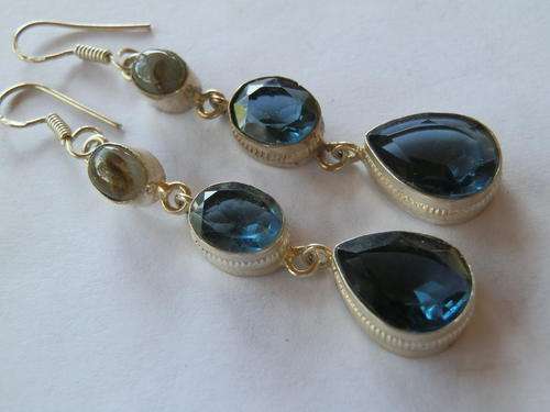 Clearance sale!!  Sterling silver labradorite and quartz earring - thirty (30) days to pay