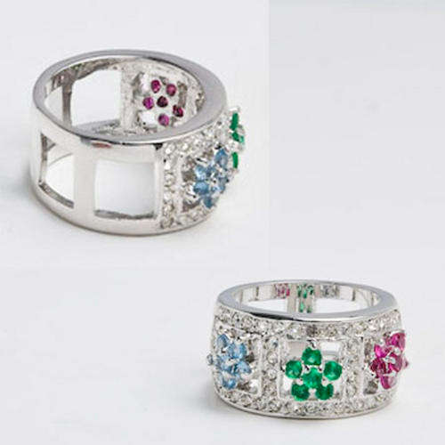 PLATINUM FINISH WINDOWPANE GEMSTONE FLOWER RING, SZ 8