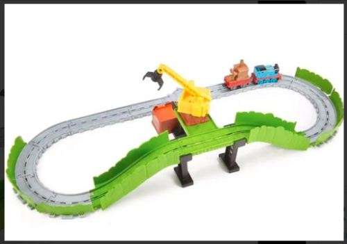 Thomas and Friends Collectible Railway-Reg and the Scrapyard Collectible