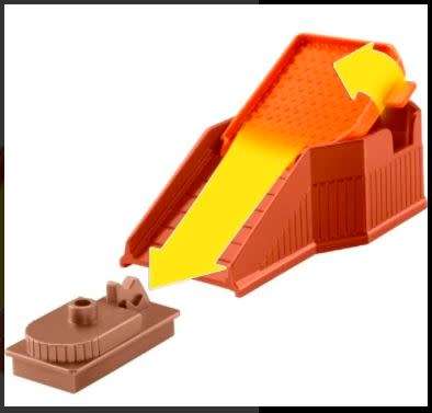 Thomas and Friends Collectible Railway-Reg and the Scrapyard Collectible