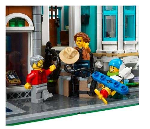 LEGO 10270 Creator Expert Bookshop (Discontinued by Manufacturer 2020) Collectors Grail
