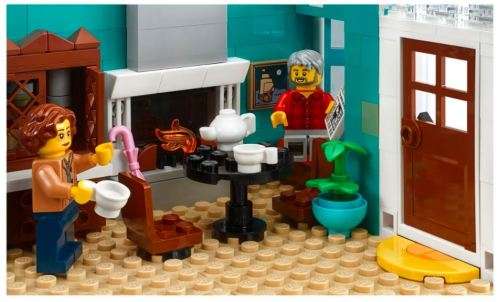 LEGO 10270 Creator Expert Bookshop (Discontinued by Manufacturer 2020) Collectors Grail