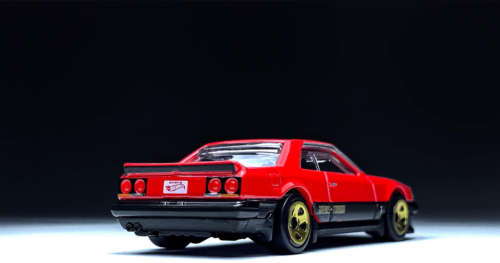 Hot Wheels `82 Nissan Skyline R30