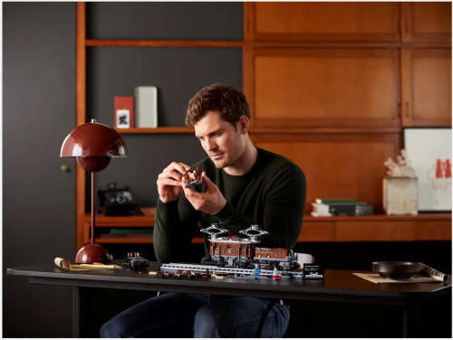 LEGO 10277 Crocodile Locomotive (Discontinued by Manufacturer 2020)