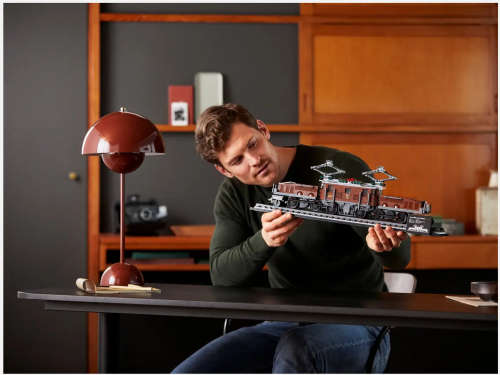 LEGO 10277 Crocodile Locomotive (Discontinued by Manufacturer 2020)