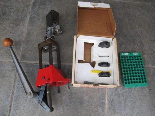 LEE 3-HOLE TURRET RELOADING PRESS