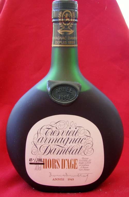 TRESVIEIL DAMBLAT ARMAGNAC HORS D AGE 1965