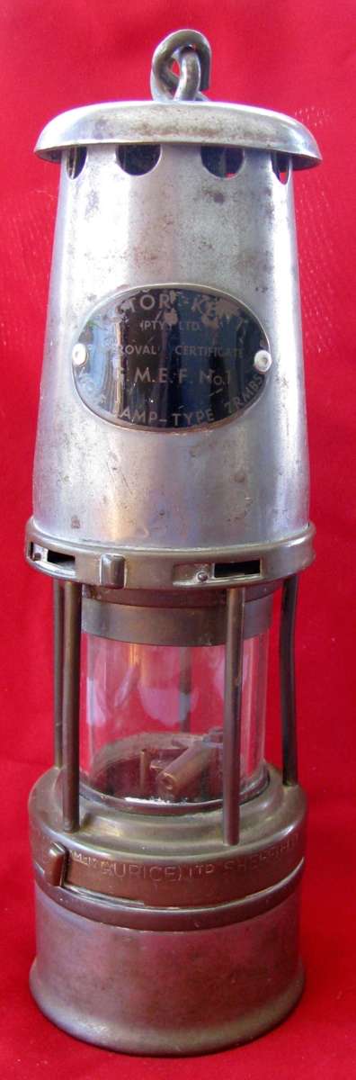VICTOR KENT WOLF LAMP G.E.M.F. NO1 MAURICE Ltd SHEFFIELD