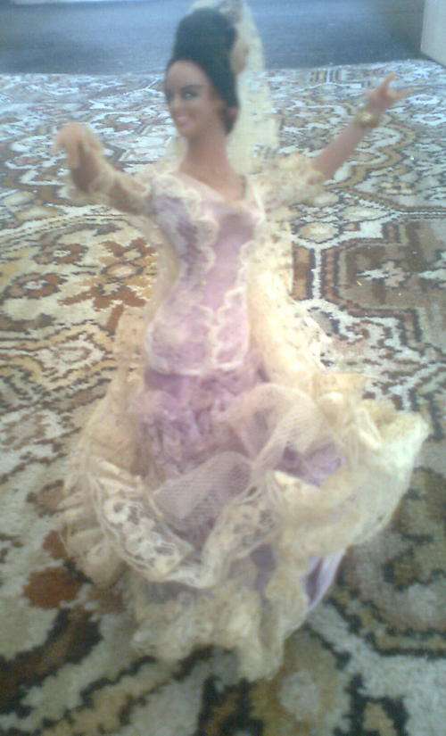 SPANISH DOLL.VERY OLD. FROM THE EARLY PLASTIC DOLLS IN PRODUCTION