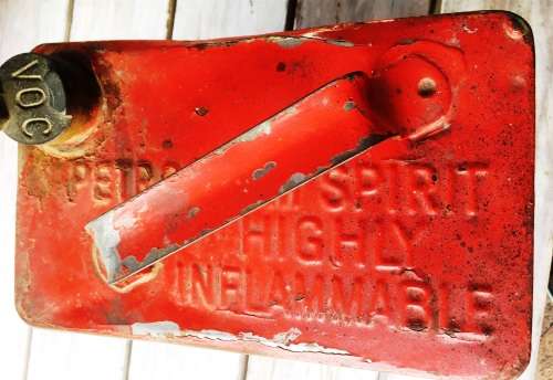 Vintage gasoline / Oil can Vacuum Oil Company of South Africa Ltd