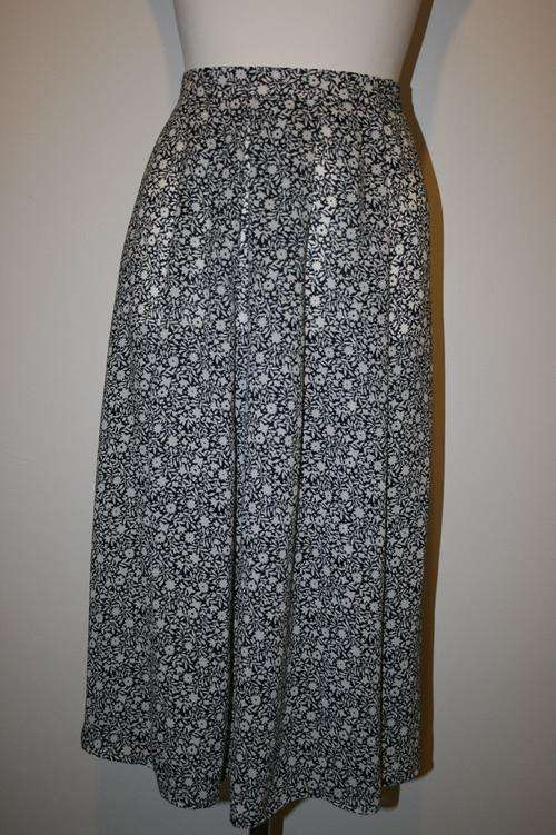 vintage black and white high waisted skirt