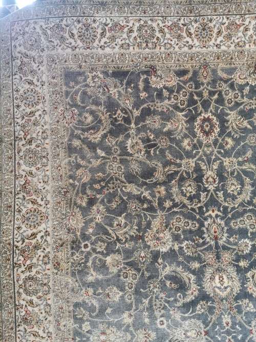 LOCKDOWN CLEARANCE SALE - UNIQUE PERSIAN NAEEN CARPET