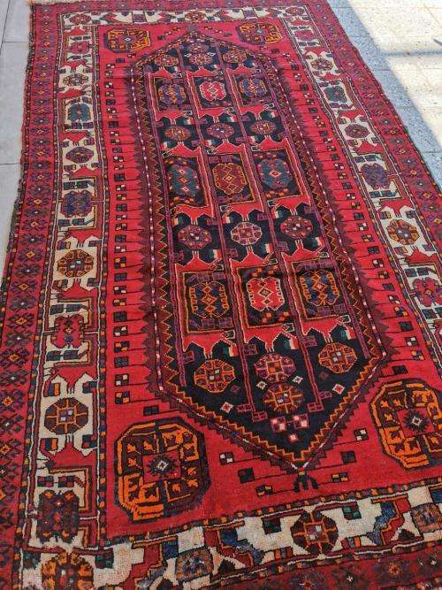 LOCKDOWN CLEARANCE SALE - PERSIAN LORESTAN CARPET