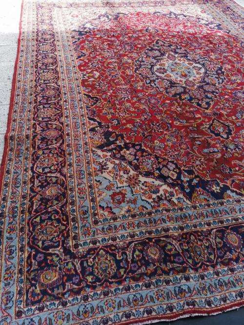 LOCK DOWN BARGAIN SALE - HIGH QUALITY PERSIAN KASHAN CARPET