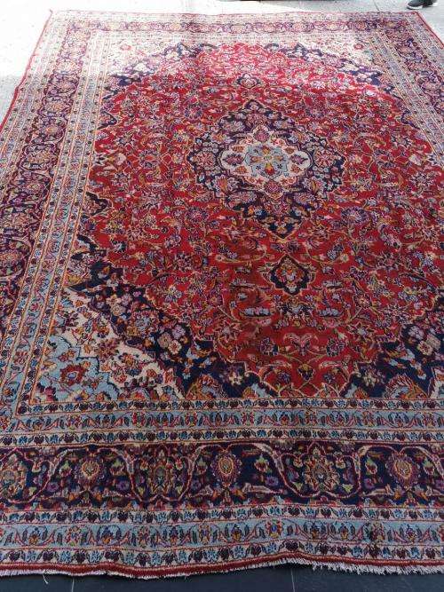 LOCK DOWN BARGAIN SALE - HIGH QUALITY PERSIAN KASHAN CARPET