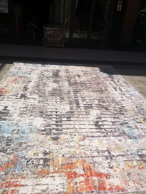 LOCK DOWN BARGAIN SALE - PREMIUM QUALITY TURKISH CARPET