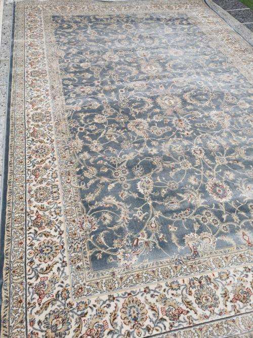 LOCKDOWN CLEARANCE SALE - UNIQUE PERSIAN NAEEN CARPET