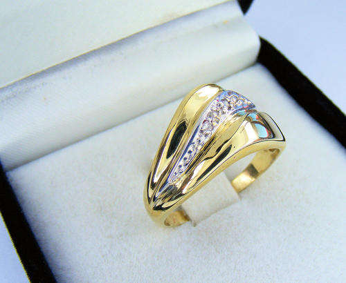 9ct Yellowgold diamond dressring - NO RESERVE!!