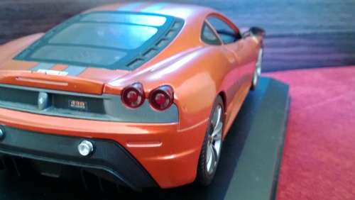 1:18 Hot Wheels Ferrari F430 Scuderia