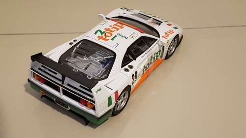 1:18 Hot Wheels Elite Ferrari F40 LM #29