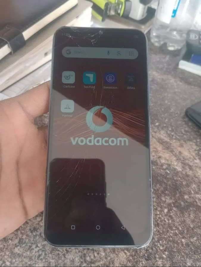 SMARTPHONE ITEL VISION 1PRO VERSION, TRIPLE AI CAMERA WITH FINGERPRINT