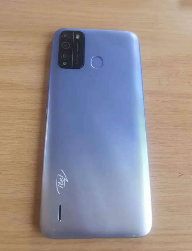 SMARTPHONE ITEL VISION 1PRO VERSION, TRIPLE AI CAMERA WITH FINGERPRINT