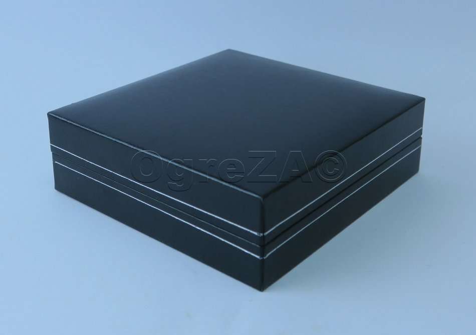 2011 R5 (CROWN SIZE) SARB 90th ANIVERSARY BOX COMPLETE WITH CERTIFICATE - NO COIN