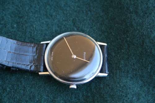 Dulux swiss made.  Working