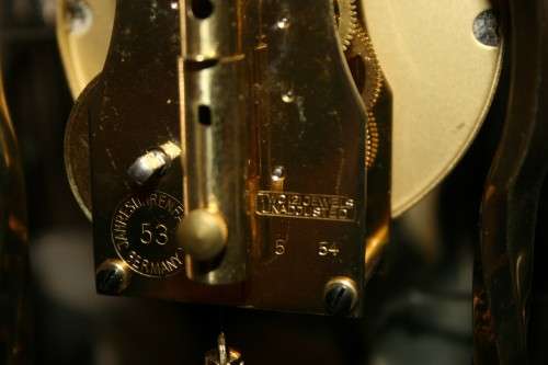 SCHATZ ALL ORIGINAL 400 DAY GERMAN  CLOCK May 1954 Model