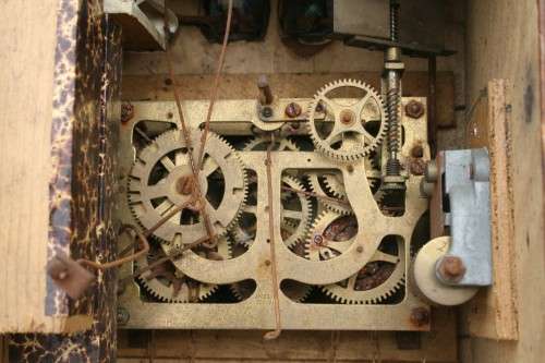Cuckoo clock with musical movement. Spares or repairs