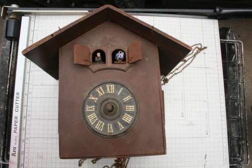 Cuckoo clock with musical movement. Spares or repairs