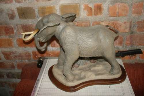 Magnificent 7 Tuskers of Kruger ...Statue of Shawu.