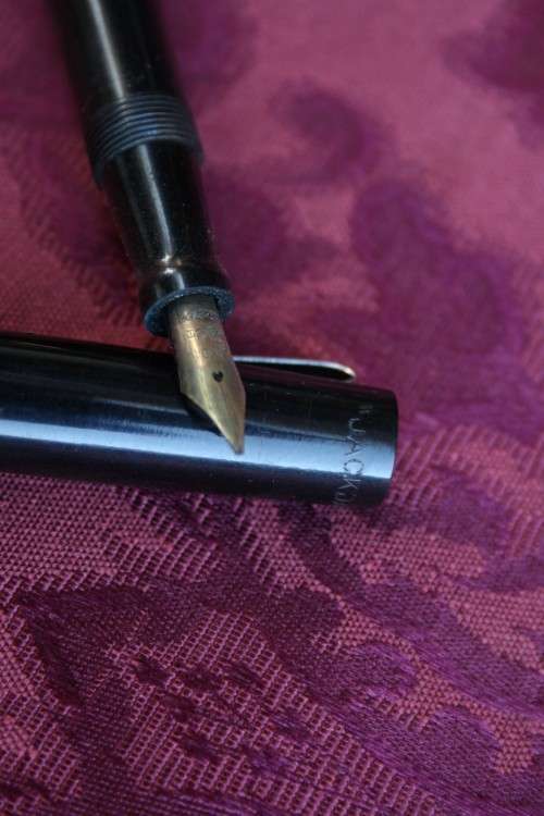 Jack Daw 14ct Gold nib Fountain pen