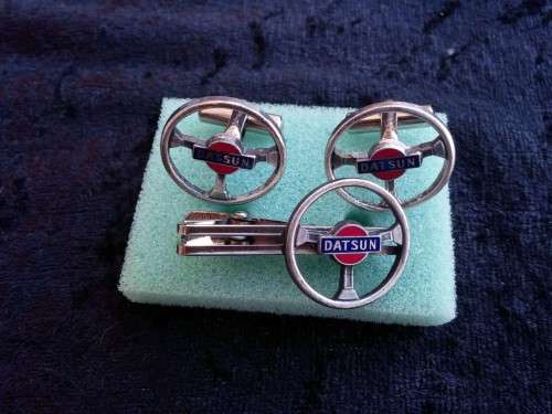 Nissan Cuff links with Nissan Tie Pin